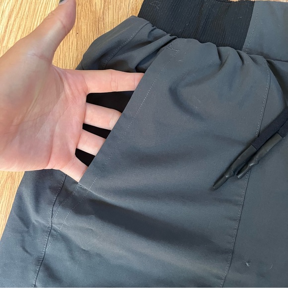 REI Co Op Hiking Shorts - Picture 2 of 4